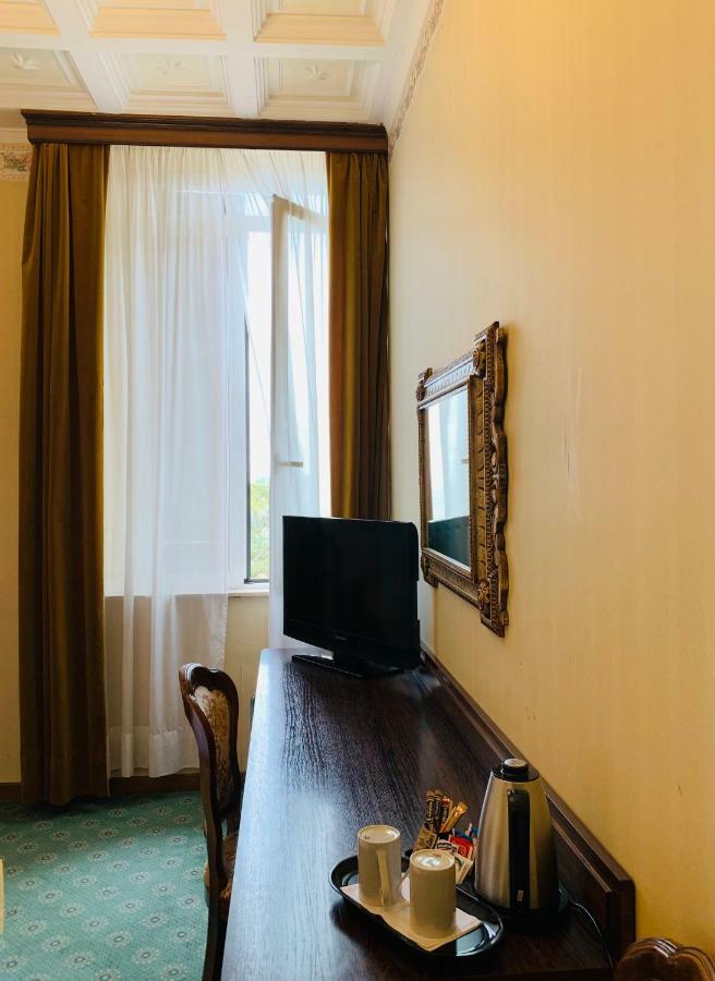 Basic Double or Twin Room